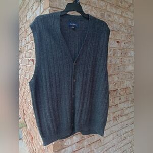 Club Room Dark Gray Lambswool Knit Vest